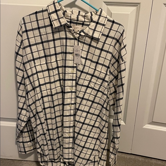 LOFT Tops - LOFT Monochrome Checkered Button-Up Shirt flannel